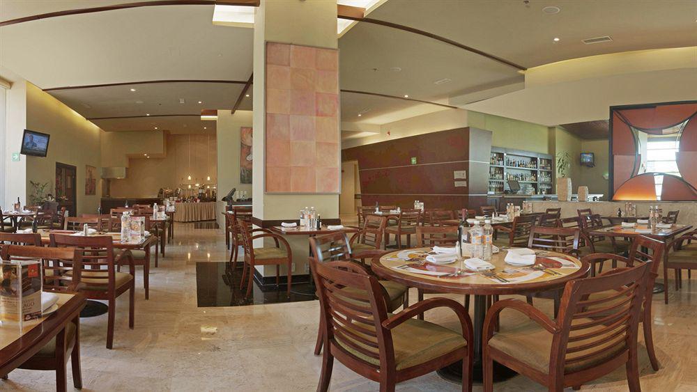 Fiesta Inn Cuautitlan Cuautitlán Izcalli Eksteriør billede