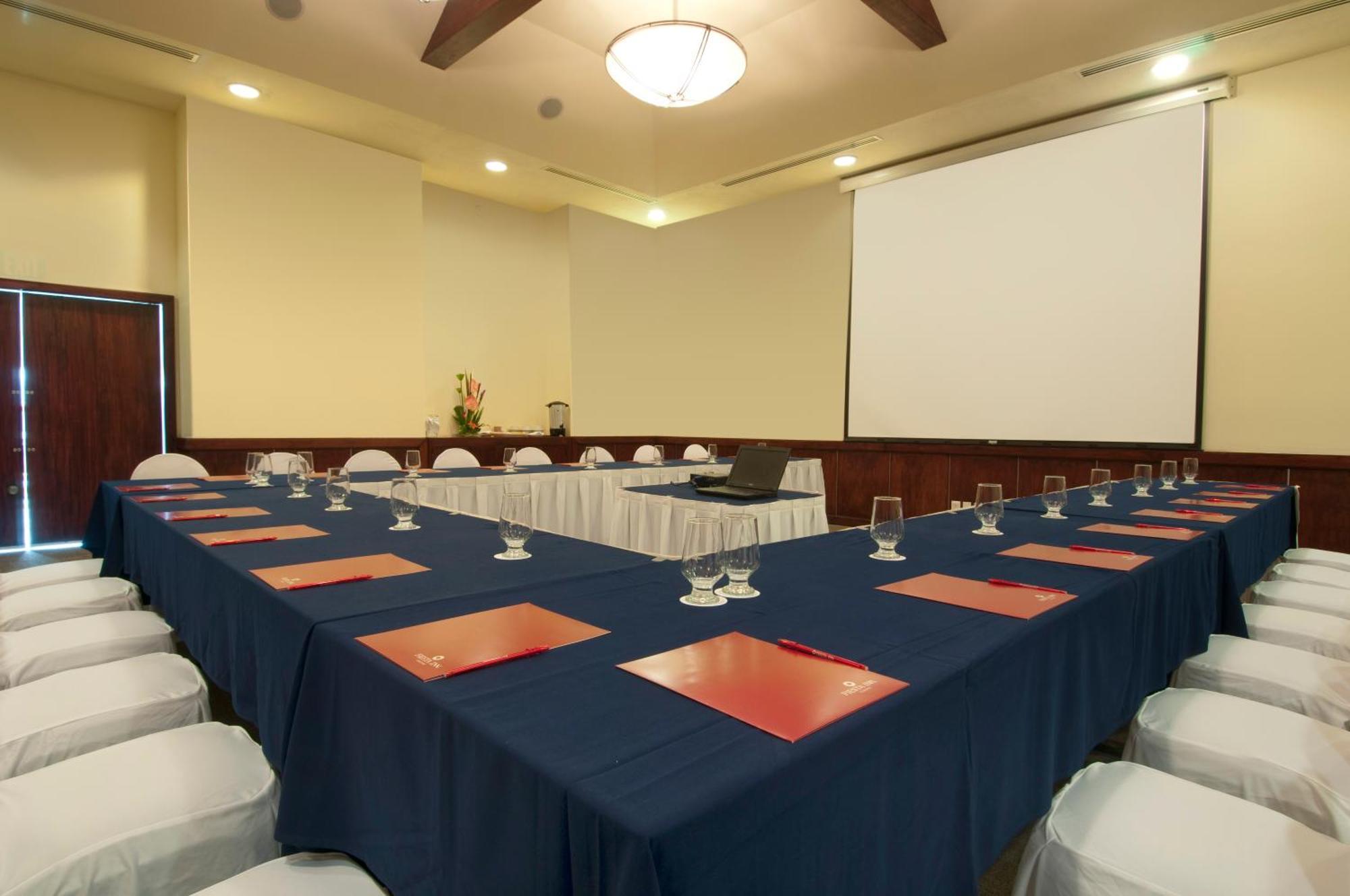 Fiesta Inn Cuautitlan Cuautitlán Izcalli Eksteriør billede