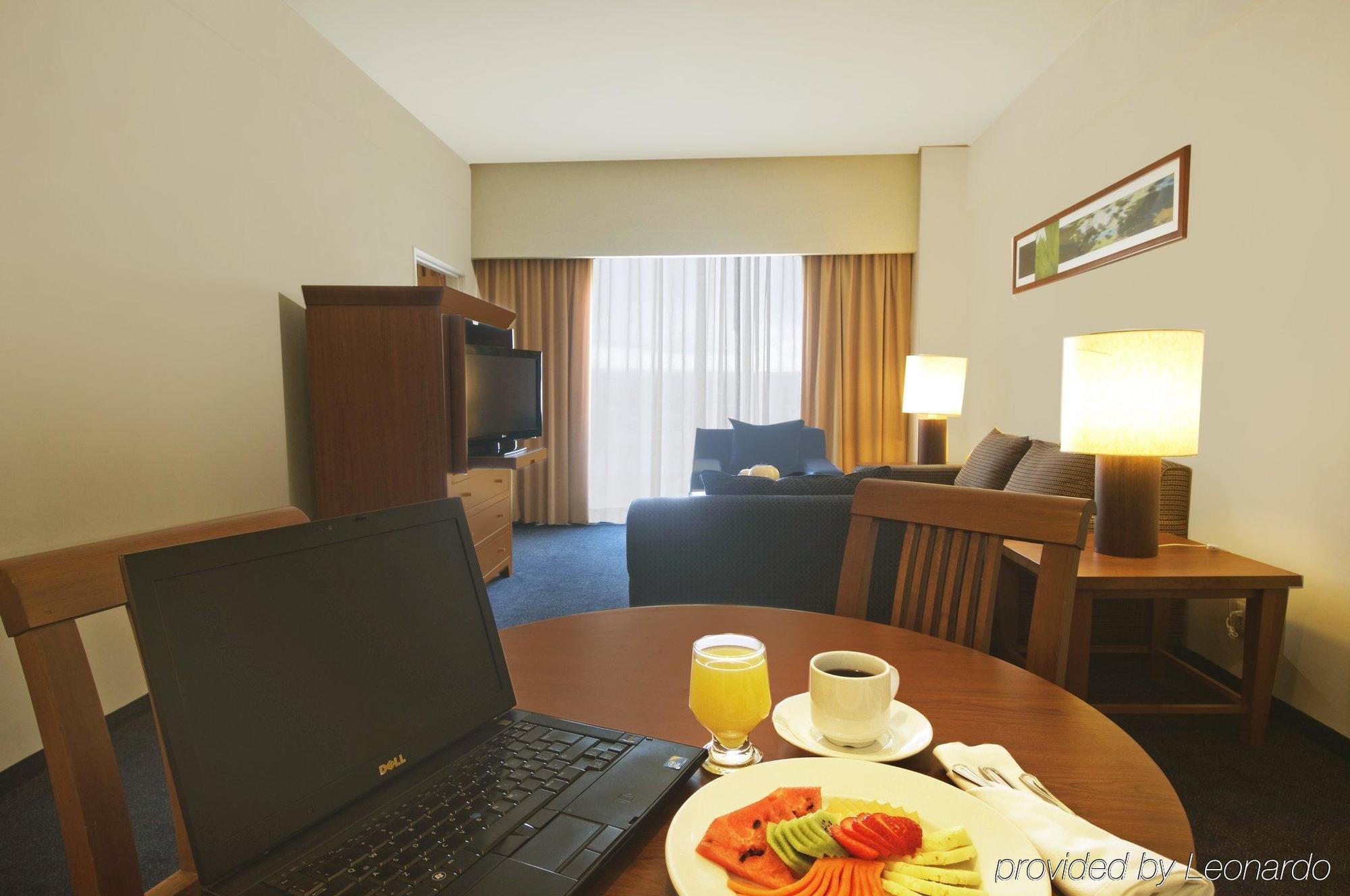 Fiesta Inn Cuautitlan Cuautitlán Izcalli Eksteriør billede